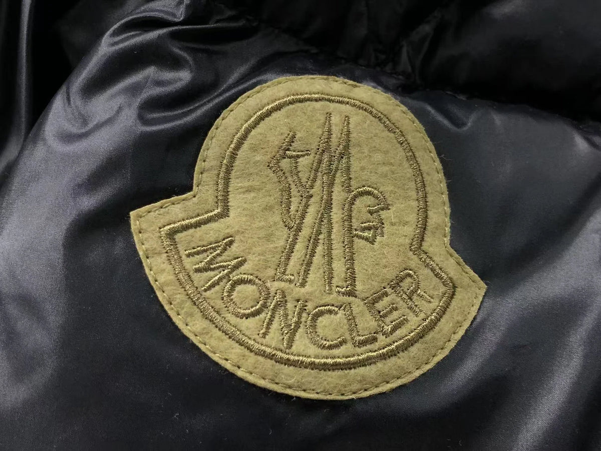 Moncler Sumido Black Down Jacket